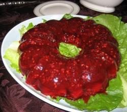 Jellied Shrimp or Lobster Salad